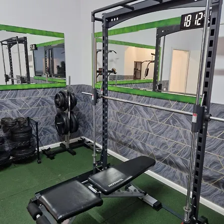 Global View * בוקרשט